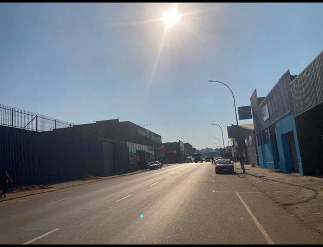 BUSINESS FOR SALE IN GERMISTON CENTRAL